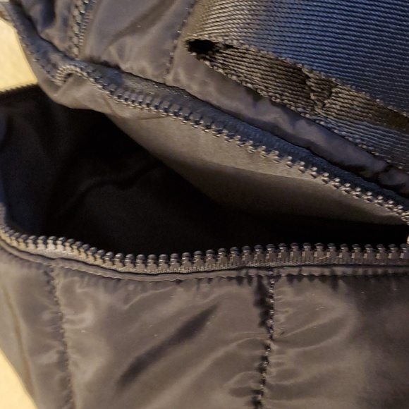 Madden Girl gym/overnight bag plus backpack tote - Picture 3 of 9